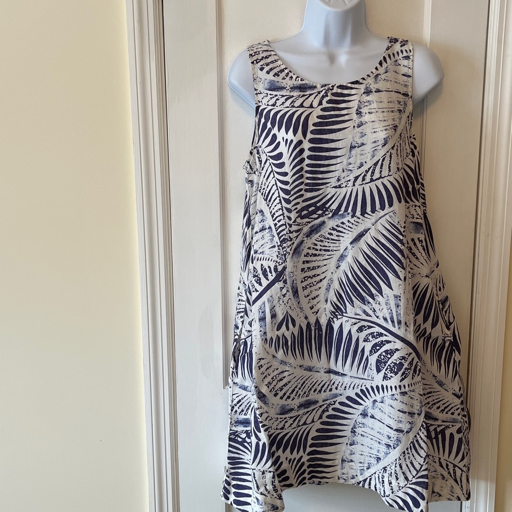 Tahari Linen Dress Sleeveless Women’s Medium Print ‎ Blue White Pockets Casual